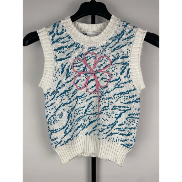 Zara Sweaters - Zara White Blue Zebra Flower‎ Knit Academia Preppy Sweater Vest Size S